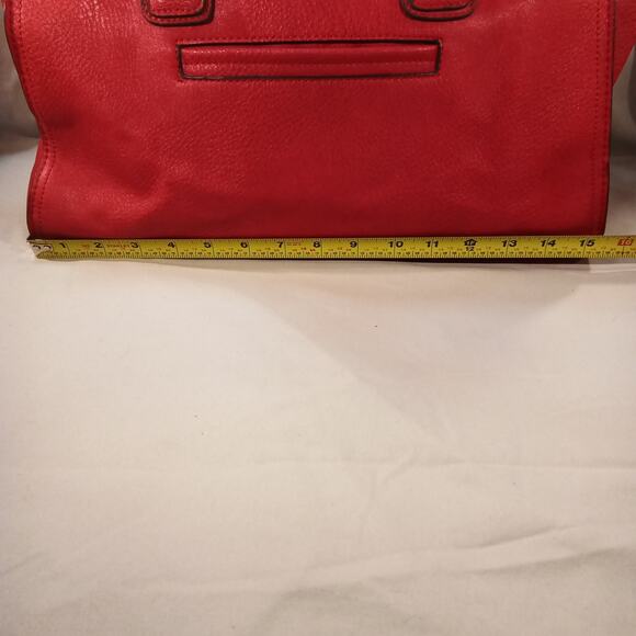 Merona Red Textured Handbag – Good Condition - Picture 4 of 8